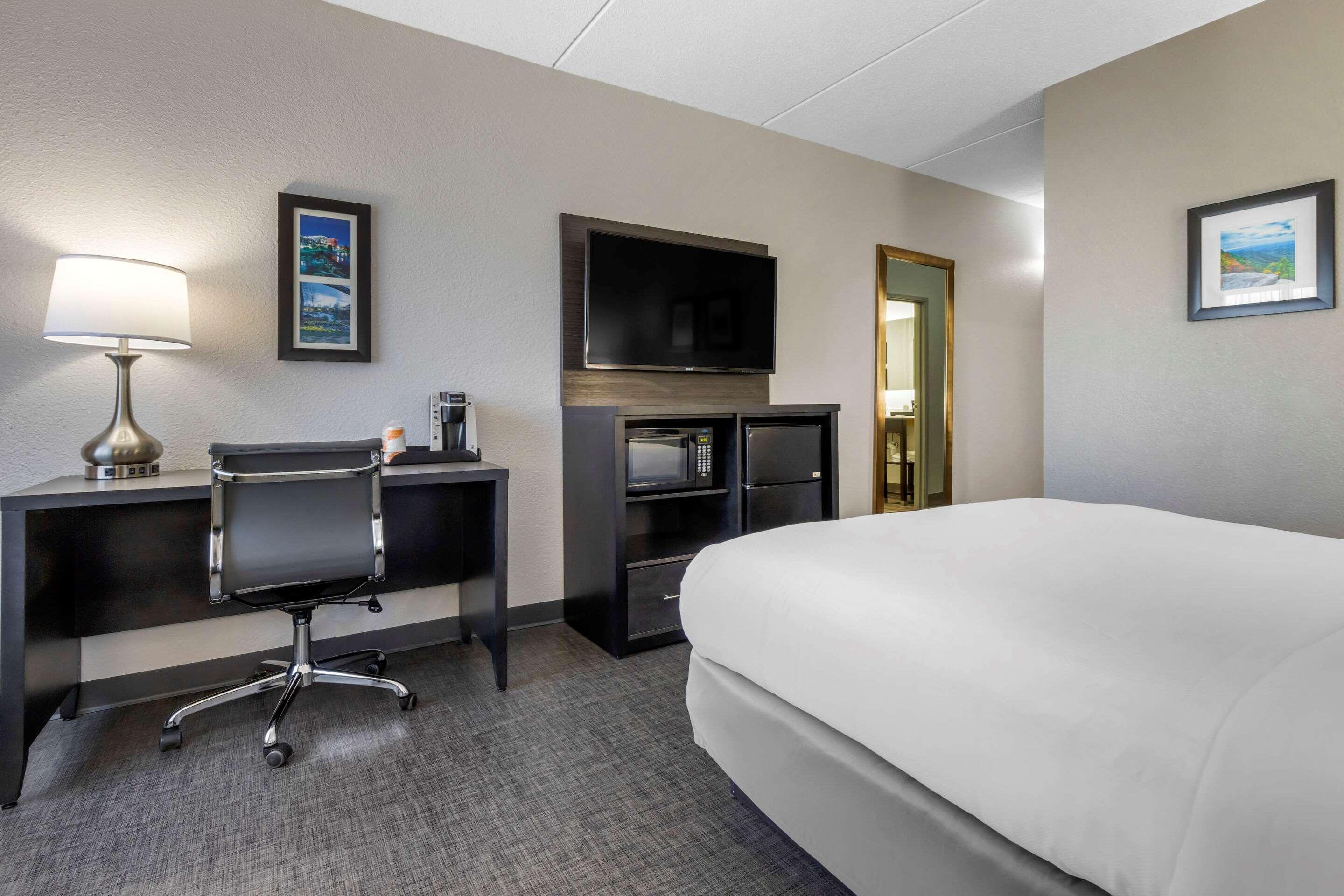Comfort Inn & Suites Greer - Greenville Extérieur photo
